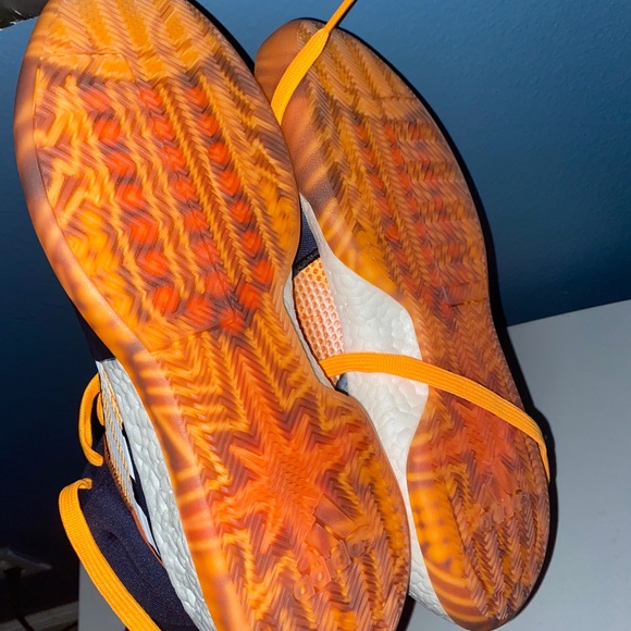 Adidas Marquee Boost Mid-Vegas - Picture 4 of 4